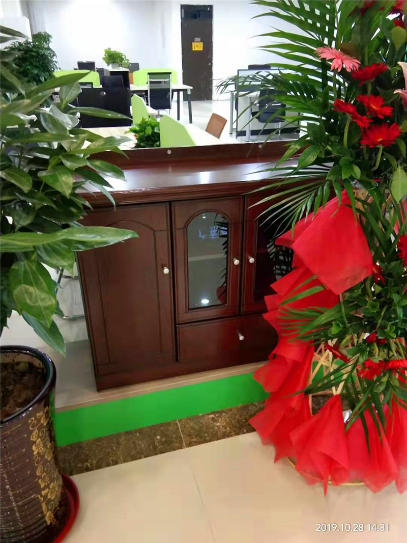 思進(jìn)家具山東省淄博市專賣(mài)店